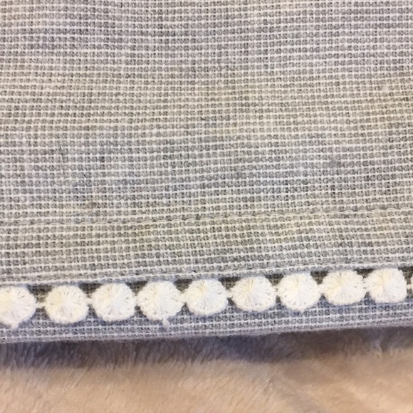 Gray Lace Trim  Recyclable Table Cloth Oblong NWT - Picture 9 of 16